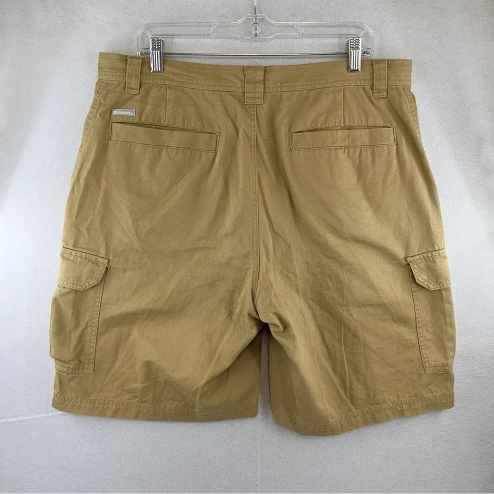Columbia 36W 10L Khaki Cotton Cargo Men's Shorts AM4692, Omni-Shade